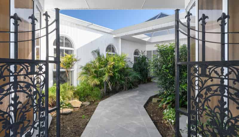 93 Waratah Street, Matua