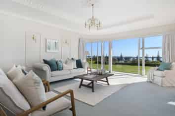 93 Waratah Street, Matua