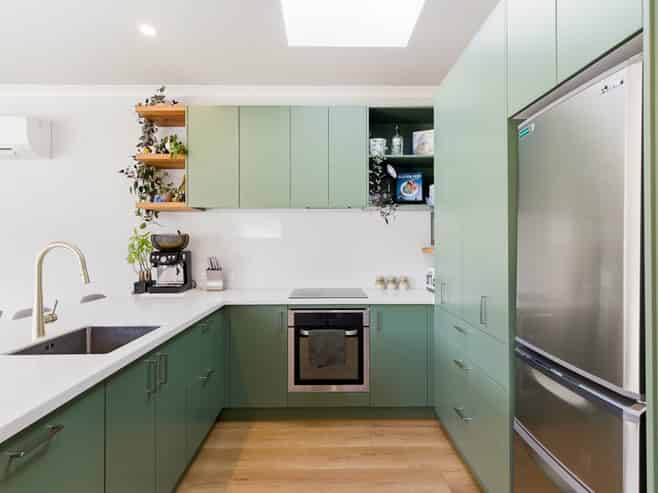 16 Hall Road, Sawyers Bay