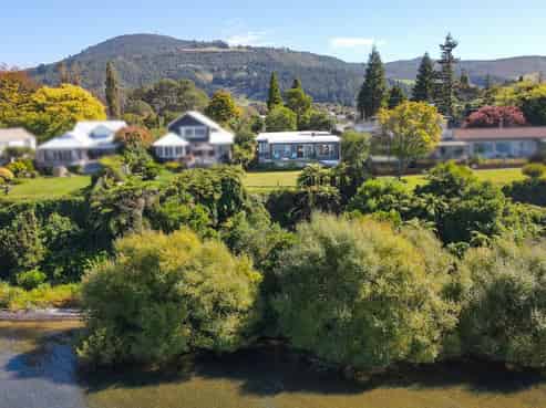 137 Koutu Road, Kawaha Point