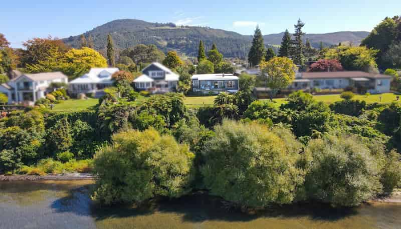 137 Koutu Road, Kawaha Point