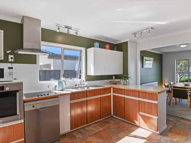 137 Koutu Road, Kawaha Point