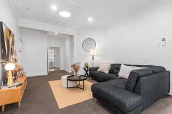 53 Kamo Road, Regent