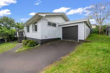 18 Shalimar Place, Clover Park