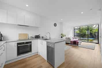 22 Tuhono Street, Manukau