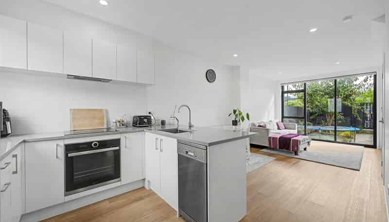 22 Tuhono Street, Manukau