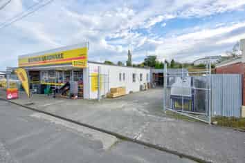 Business for Sale - Hammer Hardware, Tapanui