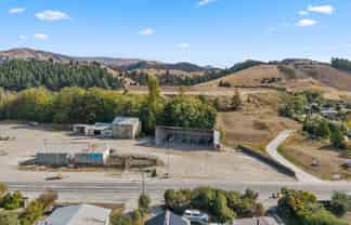 132 Main Road, Luggate