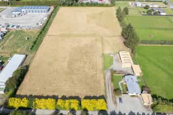 40A Racecourse Road, Charlton