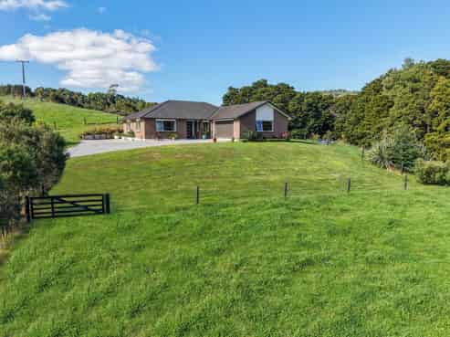 527a Whangaripo Valley Road, Wellsford