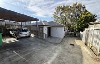 22A Sylvan Crescent, Te Atatu South