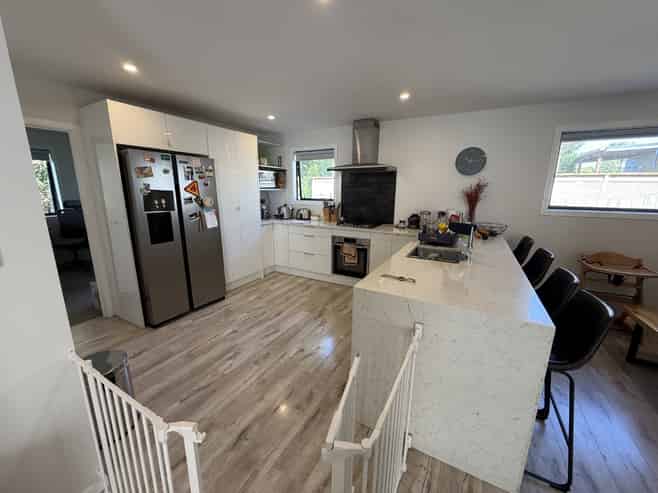 22A Sylvan Crescent, Te Atatu South