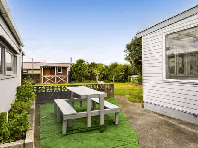 8 George Street, Hawera