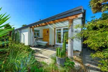 8 Tanner Street, Woolston