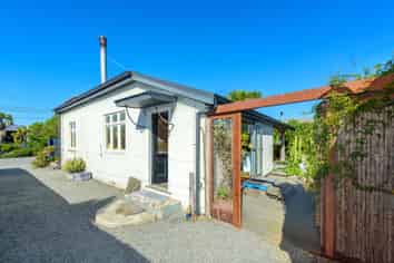 8 Tanner Street, Woolston