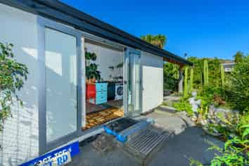 8 Tanner Street, Woolston