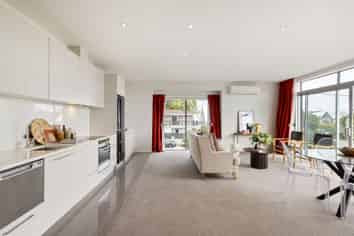 3/30 Springfield Road, SAINT ALBANS