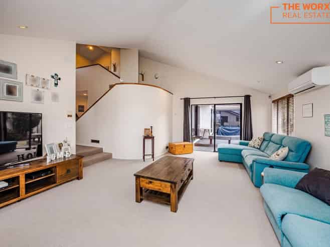 22 Gillard Place, Eastern Beach