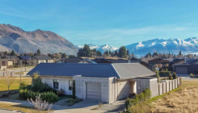 3 Doug Ledgerwood Drive, Wanaka