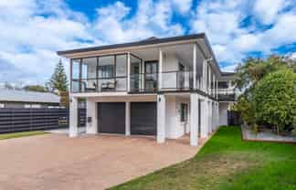 36  Eruini Street, Waikanae Beach