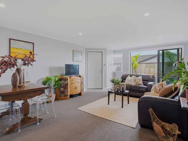 28/4 Greystone Place, Omokoroa