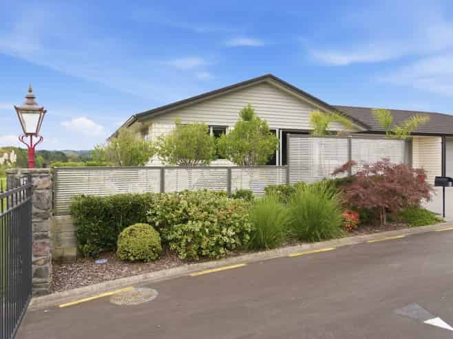 28/4 Greystone Place, Omokoroa