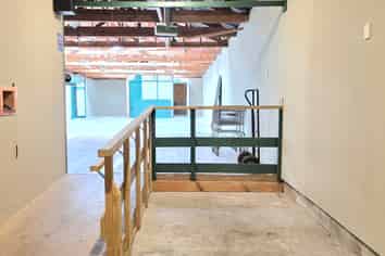 Unlock the Potential – Industrial Space with Secure Yard