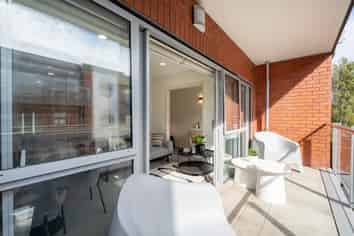 325/4 Wagener Place, Mount Albert