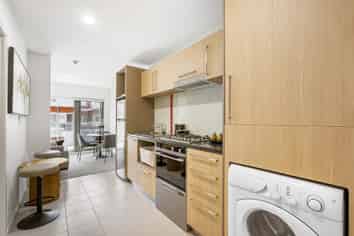 325/4 Wagener Place, Mount Albert