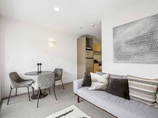 325/4 Wagener Place, Mount Albert