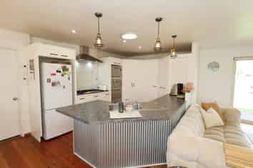 91 Catherine Street, Windsor