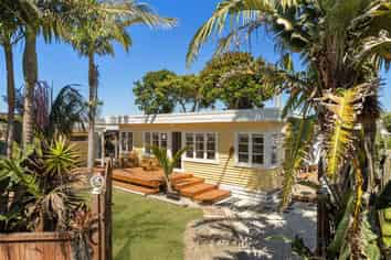 700B Papamoa Beach Road, Papamoa Beach