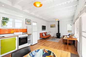 700B Papamoa Beach Road, Papamoa Beach