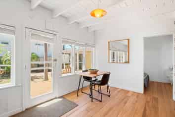 700B Papamoa Beach Road, Papamoa Beach