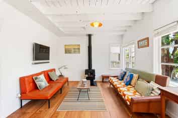 700B Papamoa Beach Road, Papamoa Beach