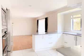 2/82 King George Avenue, Epsom