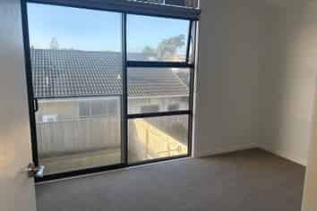 2/21 Tireti Road, Titahi Bay