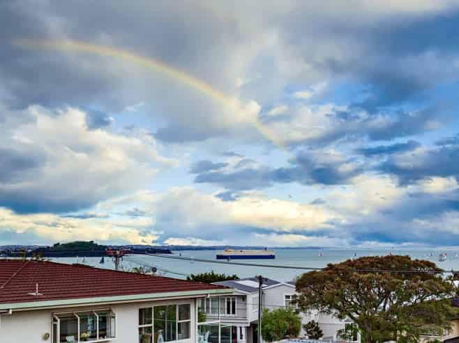 2-63 Selwyn Ave, Mission Bay