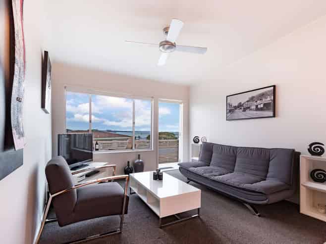 2-63 Selwyn Ave, Mission Bay