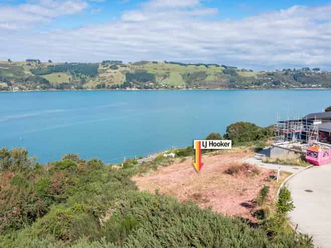 10 & 18 Camden Grove, Maia