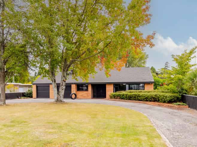 19 Francis Drake Street, Waipukurau