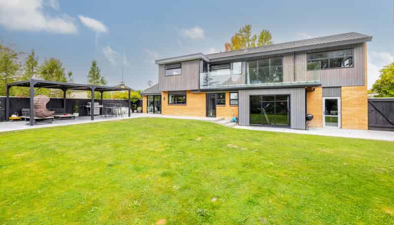 19 Francis Drake Street, Waipukurau