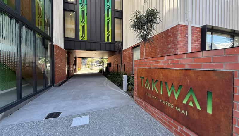 201/98 Gorge Road, Queenstown Central