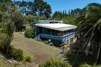 142 Takahe Road/ 2 Kaka St, Ahipara