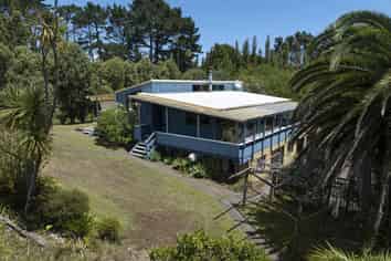 142 Takahe Road/ 2 Kaka St, Ahipara