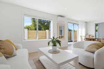 2/11 Landing Road, Whakatane