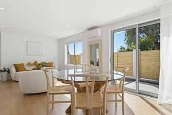 2/11 Landing Road, Whakatane