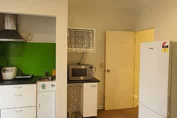 34 Vinewood Drive, Albany