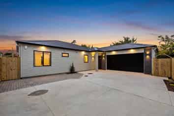 12 & 14 Furlough Road, Opaheke