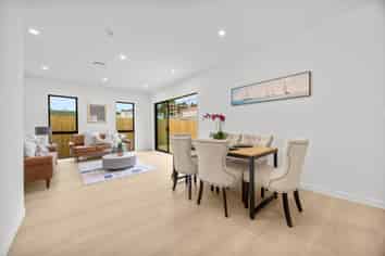 12 & 14 Furlough Road, Opaheke